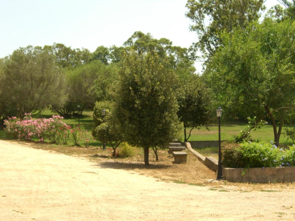 ארזח'ינה Jaddhu Agriturismo Country Resort מראה חיצוני תמונה